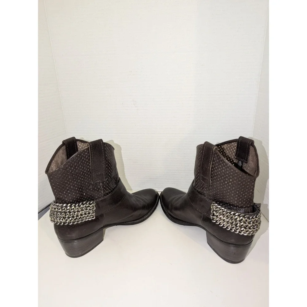 BCBG Women's Leather Brown‎ Western Boots with Buckle and Chain Detail Size 6.5B